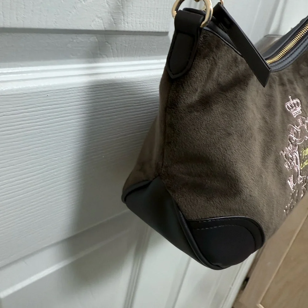 NWT Juicy Couture Juicy For All Hobo in Chocolate with Gold Accents - Picture 6 of 7